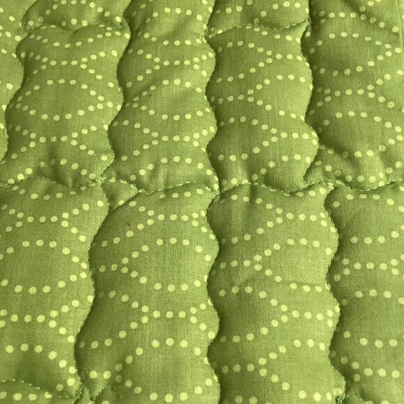 NWOT. Hand Crafted Quilted Reversible Quilt & Pillow Set - Picture 7 of 7